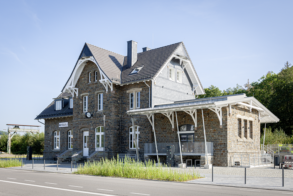 Umbau des denkmalgeschützten Bahnhofs in Morsbach zu einer Kultur- und Begegnungsstätte